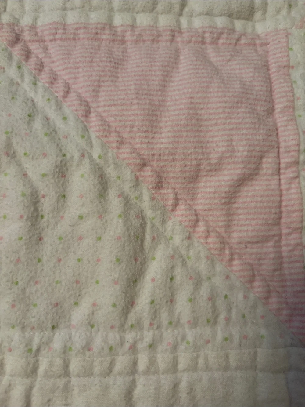 Pink and white Teddy Bear Quilt